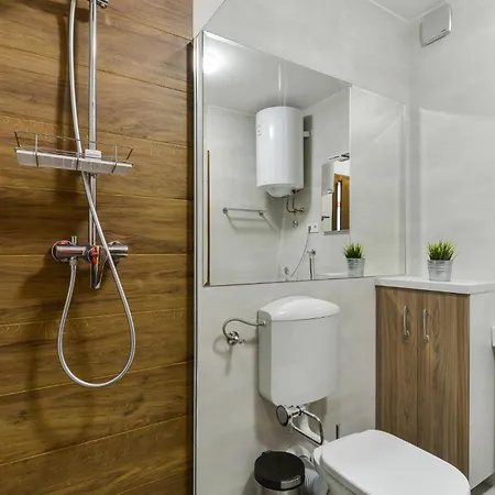 2 Bedroom Beautiful In Pag