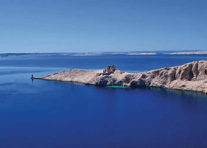 Amazing In Pag With Wifi Апартаменты Паг
